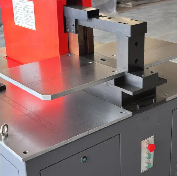 Fully-automatic Busbar Punching Bending Cutting Machine